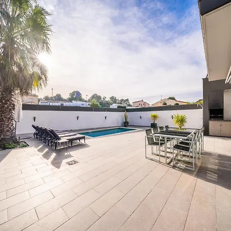 Beautiful Near Montgri Natural Park Villa *