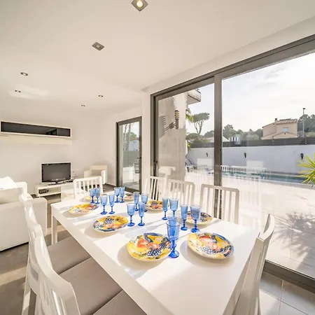 Villa Beautiful Near Montgri Natural Park *