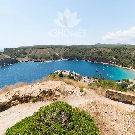 Beautiful Near Montgri Natural Park L'Escala